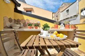 Ragusa exclusive flat with terrace & BBQ, Ragusa